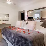 Hotel Belfry & By Ligne St Barth Lurdy