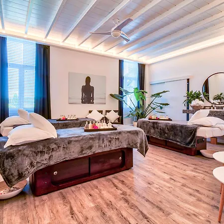Belfry & By Ligne St Barth 5*
