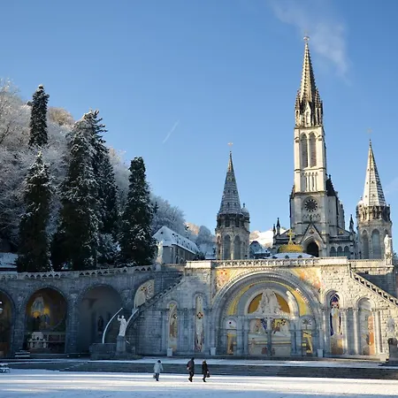 Hotell Belfry & By Ligne St Barth Lourdes