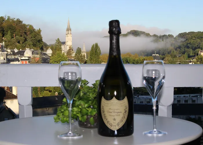 Belfry & By Ligne St Barth Отель Лурд