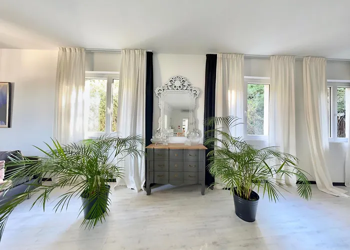 Belfry & By Ligne St Barth