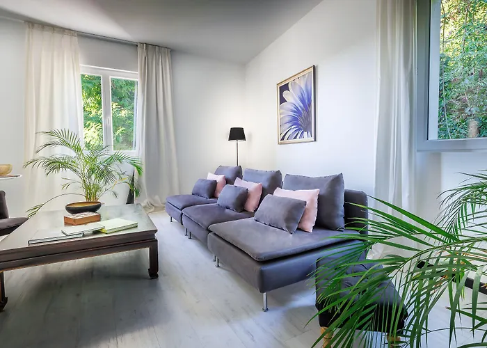 Belfry & By Ligne St Barth Отель Лурд