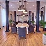 Belfry & By Ligne St Barth Hotel Lourdes