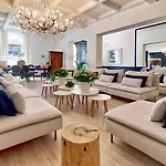 Belfry & By Ligne St Barth 5* ルルド