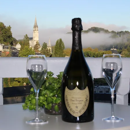 Belfry & By Ligne St Barth Szálloda Lourdes